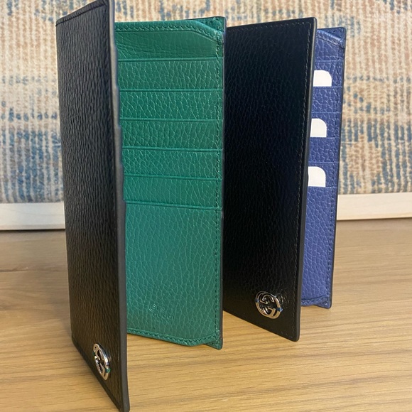 Black Gucci Long Wallet With Green Interior - Picture 5 of 6
